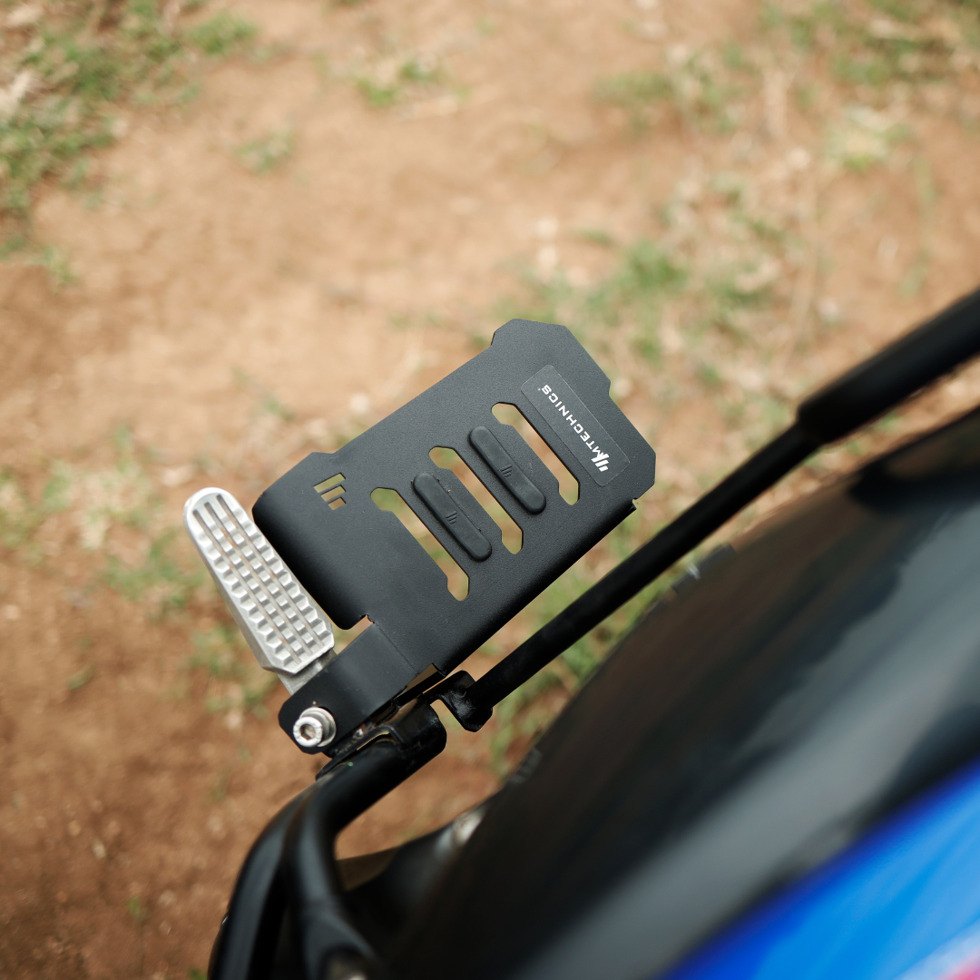 XPULSE 210 PILLION FOOTREST