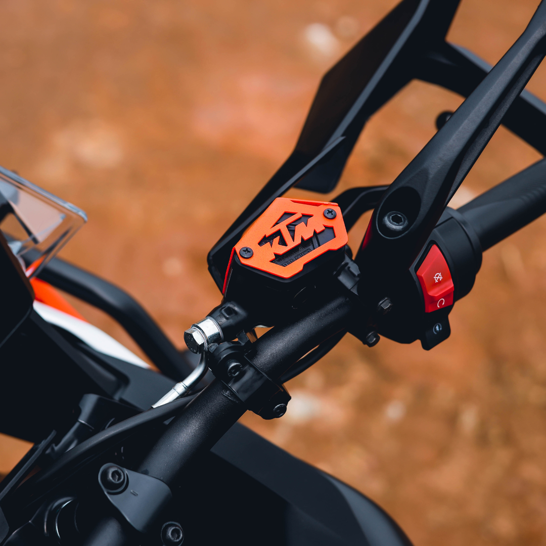 ADV 2025 250/390 FRONT DISC OIL CAP