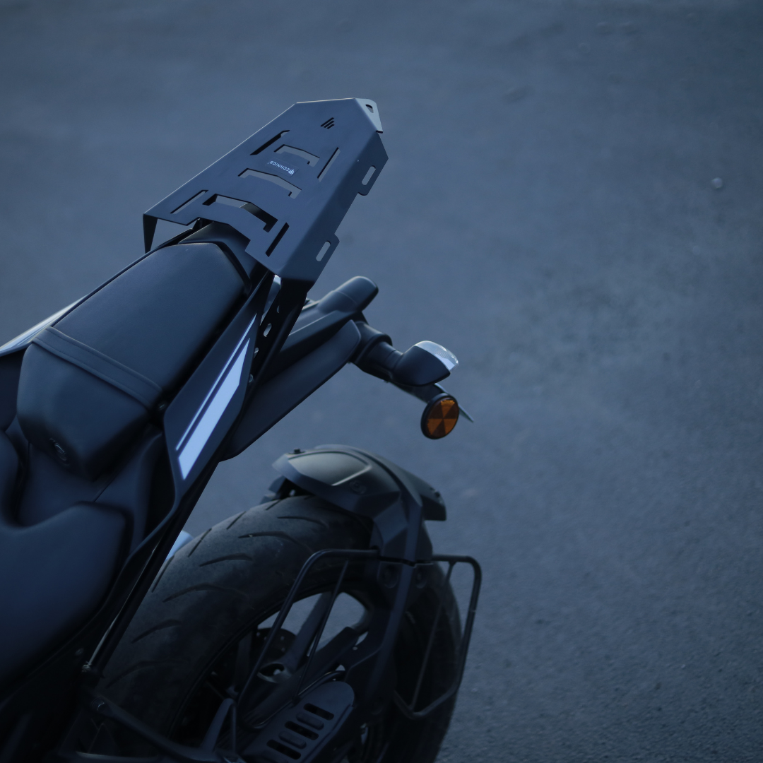 YAMAHA R15 -V4 LUGGAGE CARRRIER