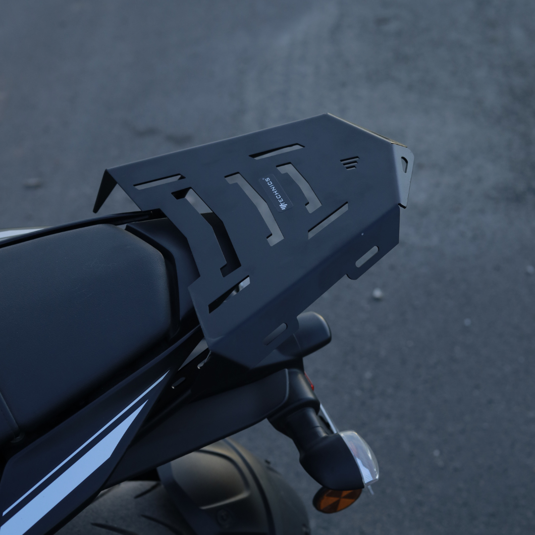 YAMAHA R15 -V4 LUGGAGE CARRRIER