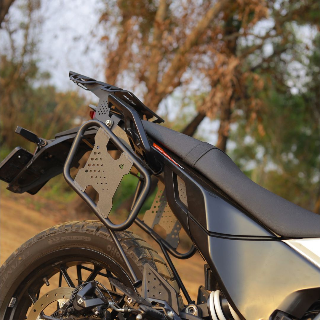 2025 adv 250/390 saddle stay with luggage carrier