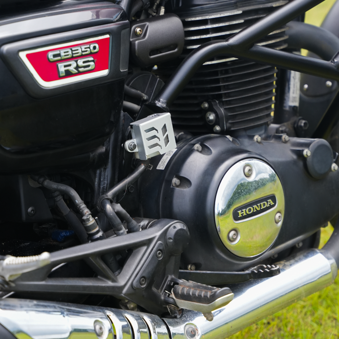 CB350 RS rear disc oil cap