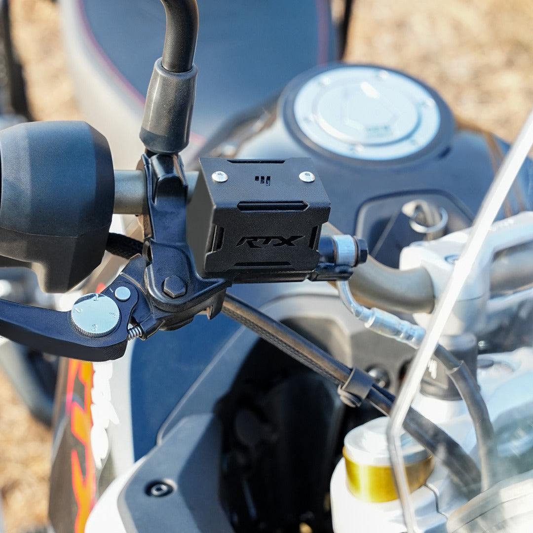 TVS RTX 300 FRONT DISC OIL CAP