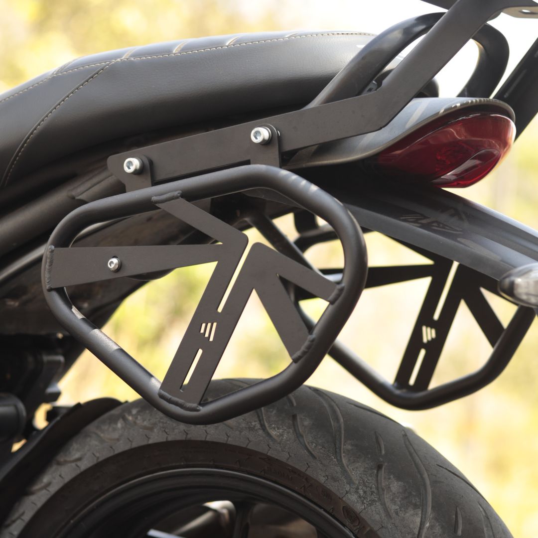 speed 400 saddle stay