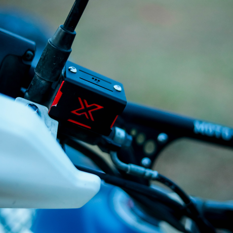 XPULSE 200 BRAKE FLUID CONTAINER GUARD