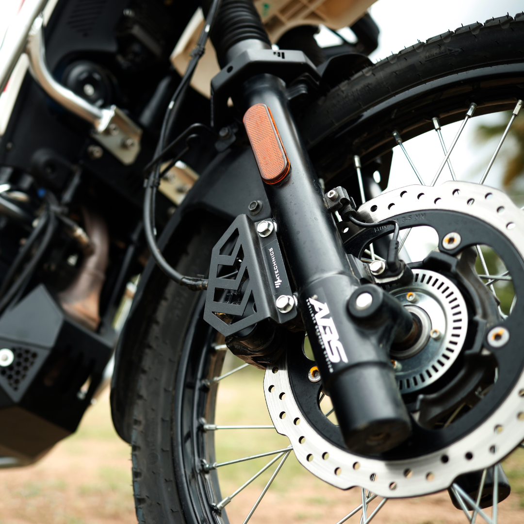 XPULSE210 BRAKE CALIPER COVER GUARD