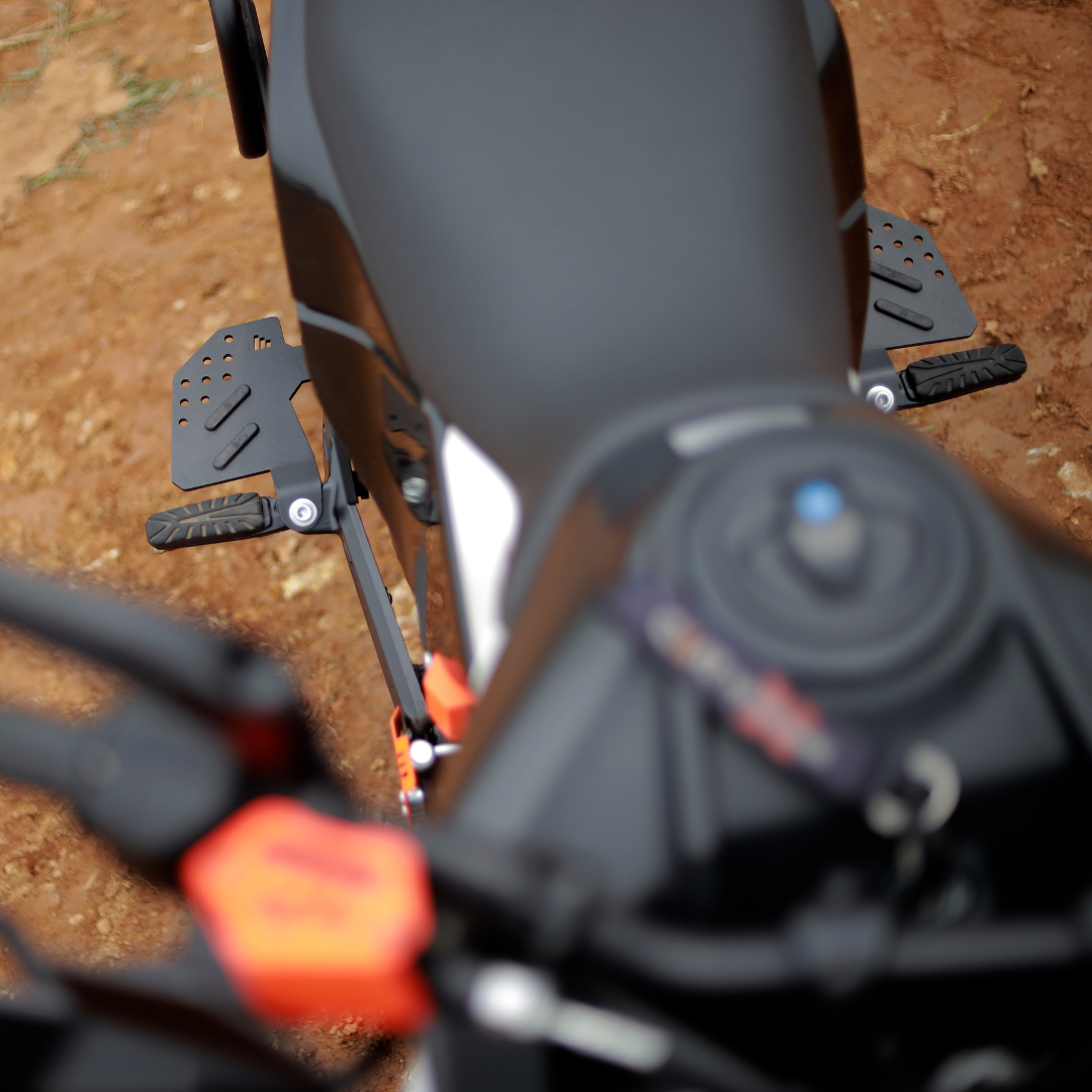 ADV 2025 250/390 PILLLION FOOTREST