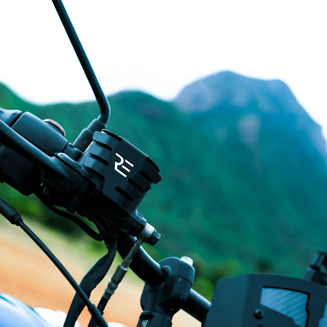 HUNTER 350 BRAKE FLUID CONTAINER GUARD