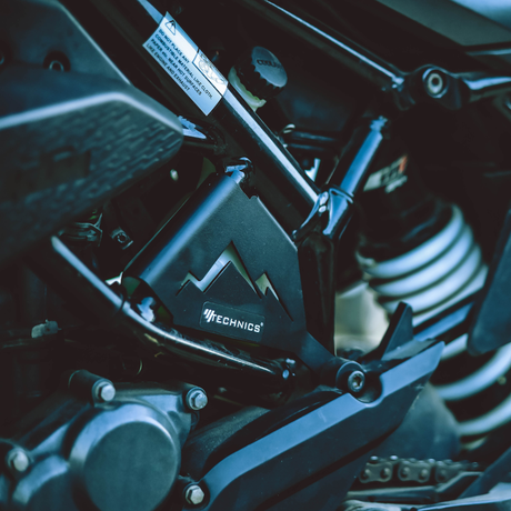 KTM ADVENTURE 250/390 COOLANT TANK COVER