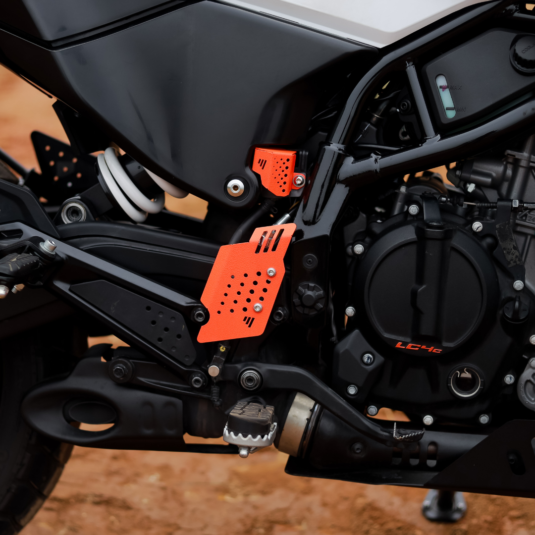 ADV 2025 250/390 MASTER CYLINDER GUARD