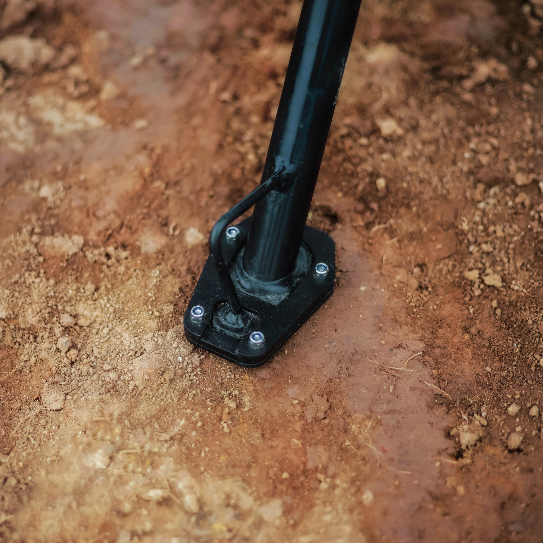 ADV 2025  250/390 SIDE STAND BASE BLACK