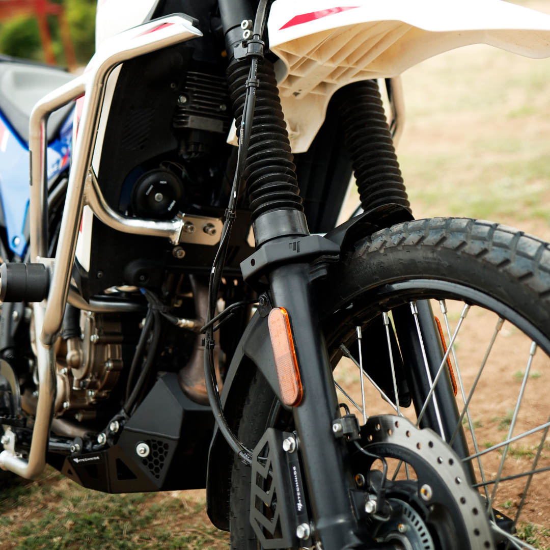 XPULSE210 FOG LIGHT MOUNT