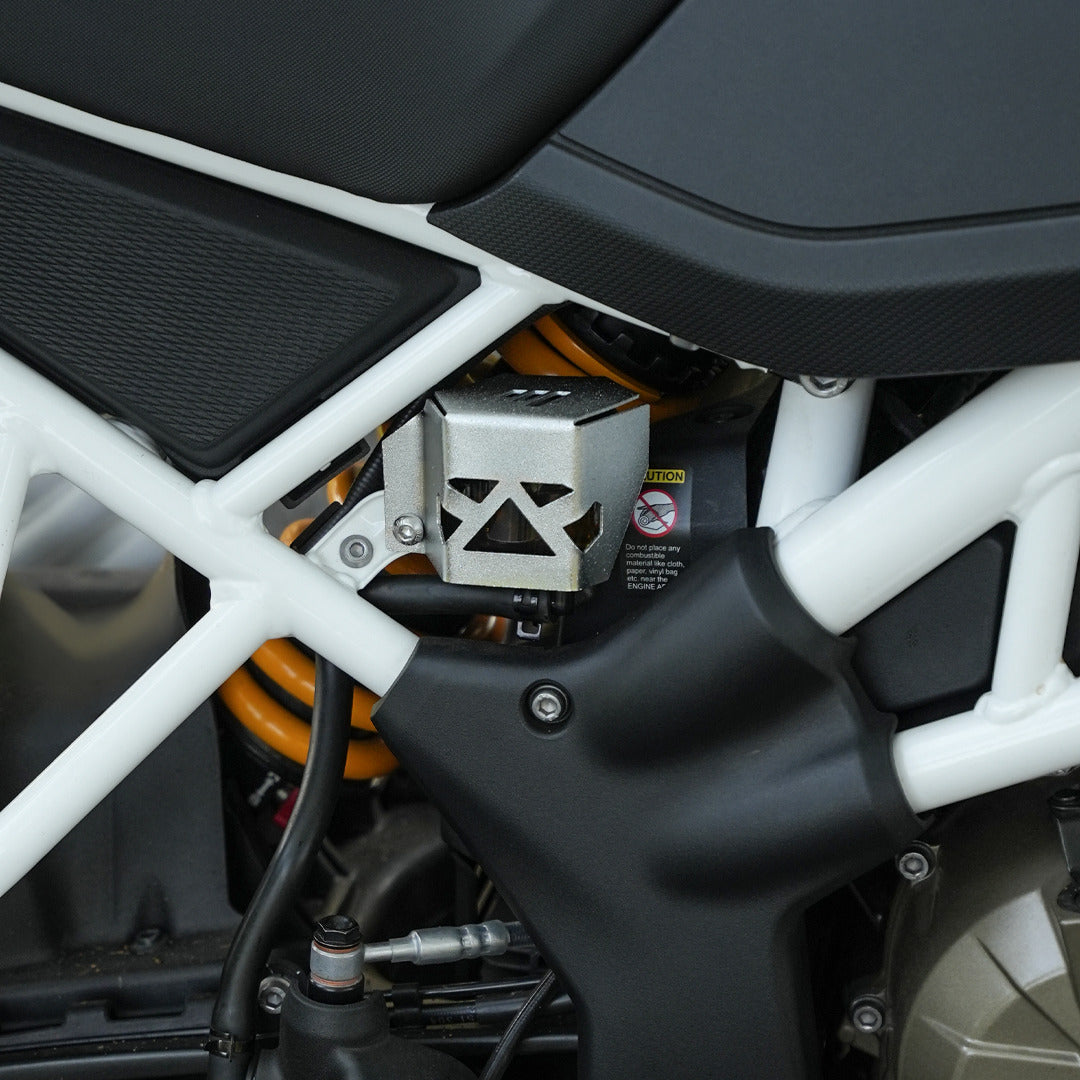  TVS RTX 300 REAR DISC OIL CAP SS 