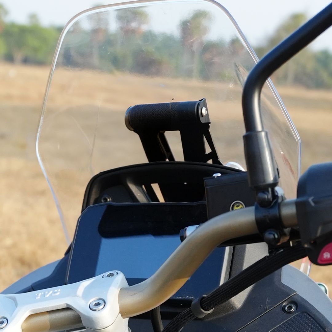 TVS RTX 300 GPS MOUNT WITH VISOR EXTENDER