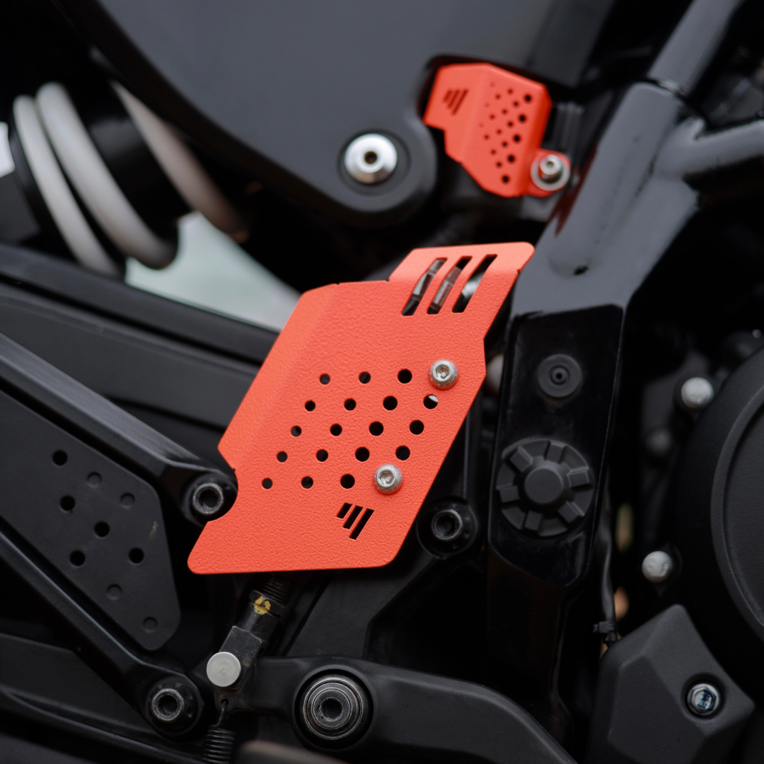 ADV 2025 250/390 MASTER CYLINDER GUARD