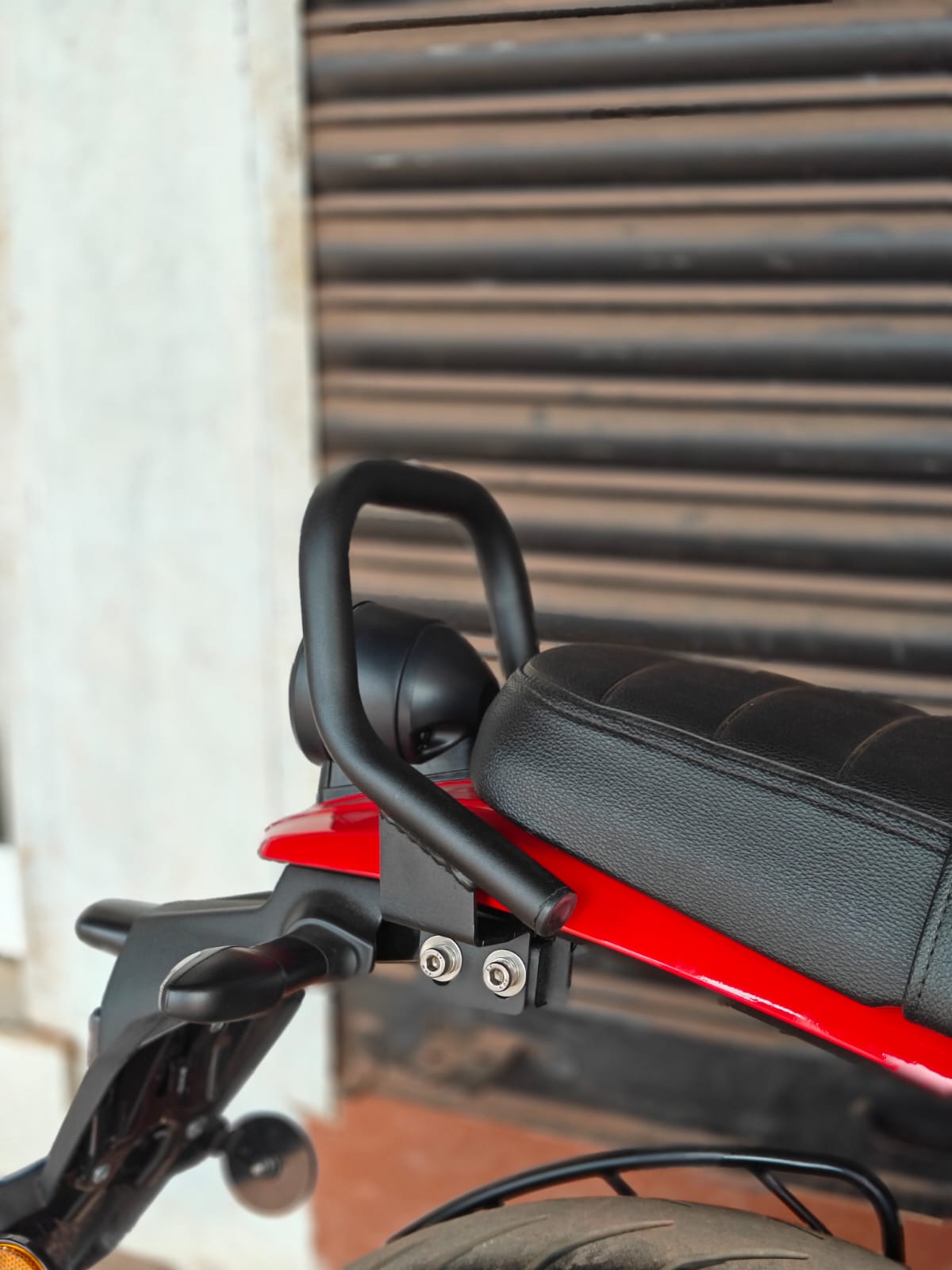 YAMAHA XSR 155 GRAB HANDLE