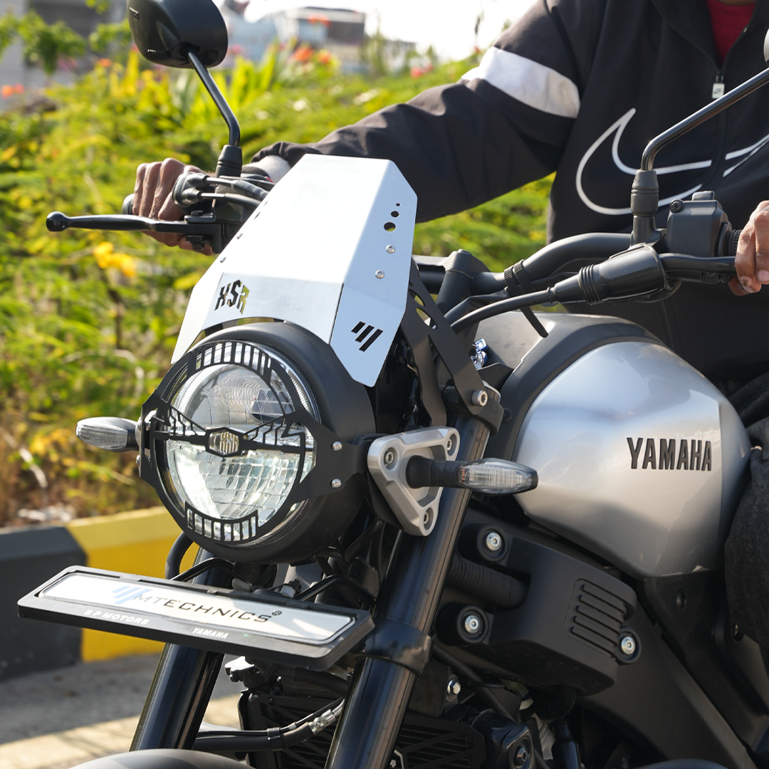 YAMAHA XSR 155 METAL VISOR SILVER